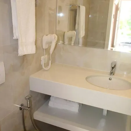 Pampas Duplex מלון Kryemëdhej